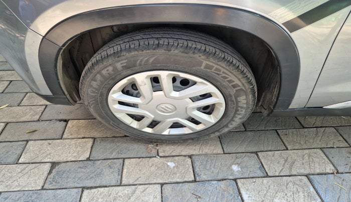 2017 Maruti Vitara Brezza VDI, Diesel, Manual, 78,859 km, tyre