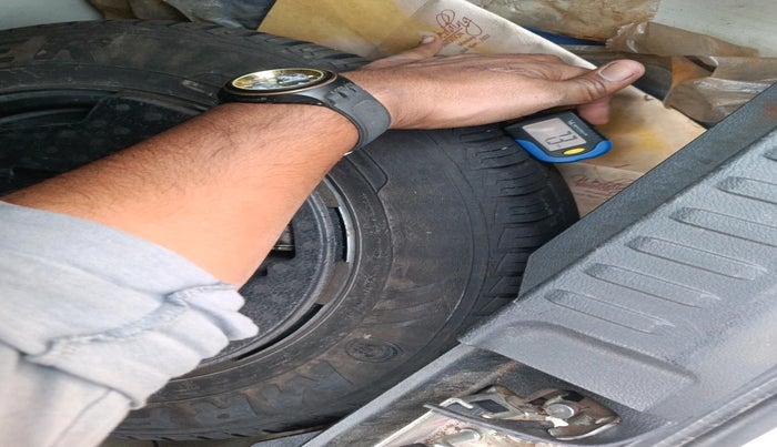 2019 Maruti Vitara Brezza LDI, Diesel, Manual, 55,285 km, tyre