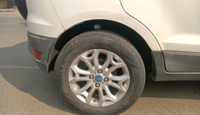 2016 Ford Ecosport TITANIUM 1.5L DIESEL, Diesel, Manual, 1,06,624 km, tyre