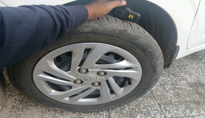 2021 Hyundai AURA S 1.2, Petrol, Manual, 20,823 km, tyre