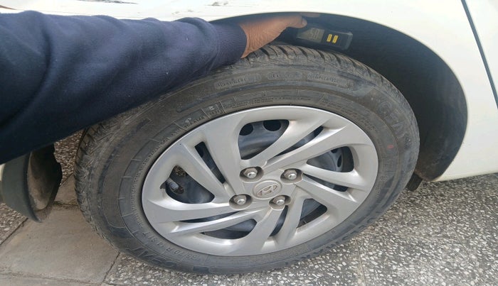 2021 Hyundai AURA S 1.2, Petrol, Manual, 20,823 km, tyre