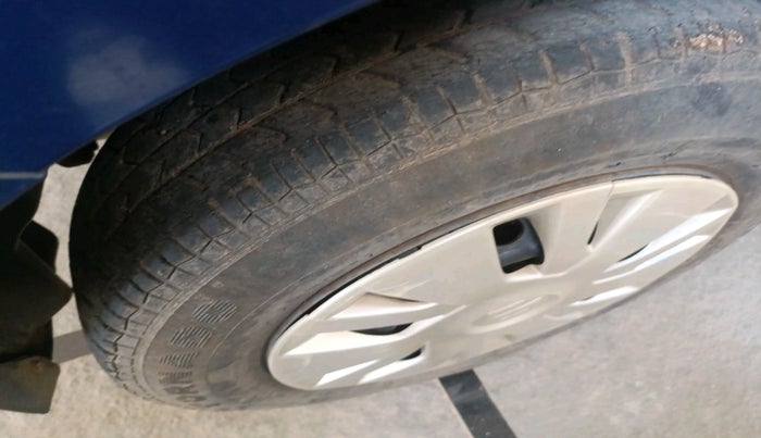 2013 Maruti Swift VXI, Petrol, Manual, 37,718 km, tyre