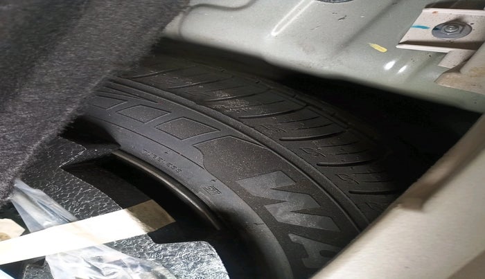 2021 Mahindra XUV300 W8 (O) 1.5 DIESEL, Diesel, Manual, 71,506 km, tyre