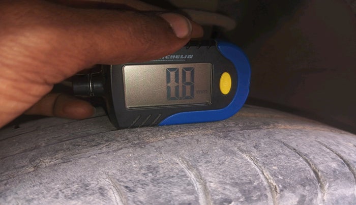 2013 Maruti Alto 800 LXI, Petrol, Manual, 61,143 km, tyre