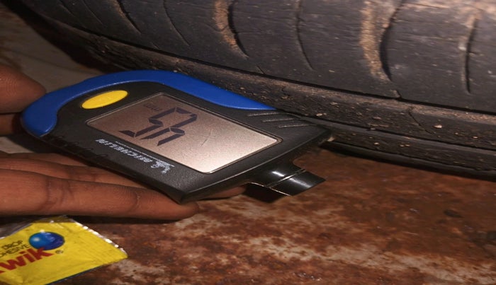 2013 Maruti Alto 800 LXI, Petrol, Manual, 61,143 km, tyre