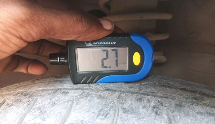 2013 Maruti Alto 800 LXI, Petrol, Manual, 61,143 km, tyre