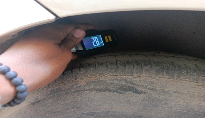 2015 Hyundai i10 MAGNA 1.1, Petrol, Manual, 44,629 km, tyre