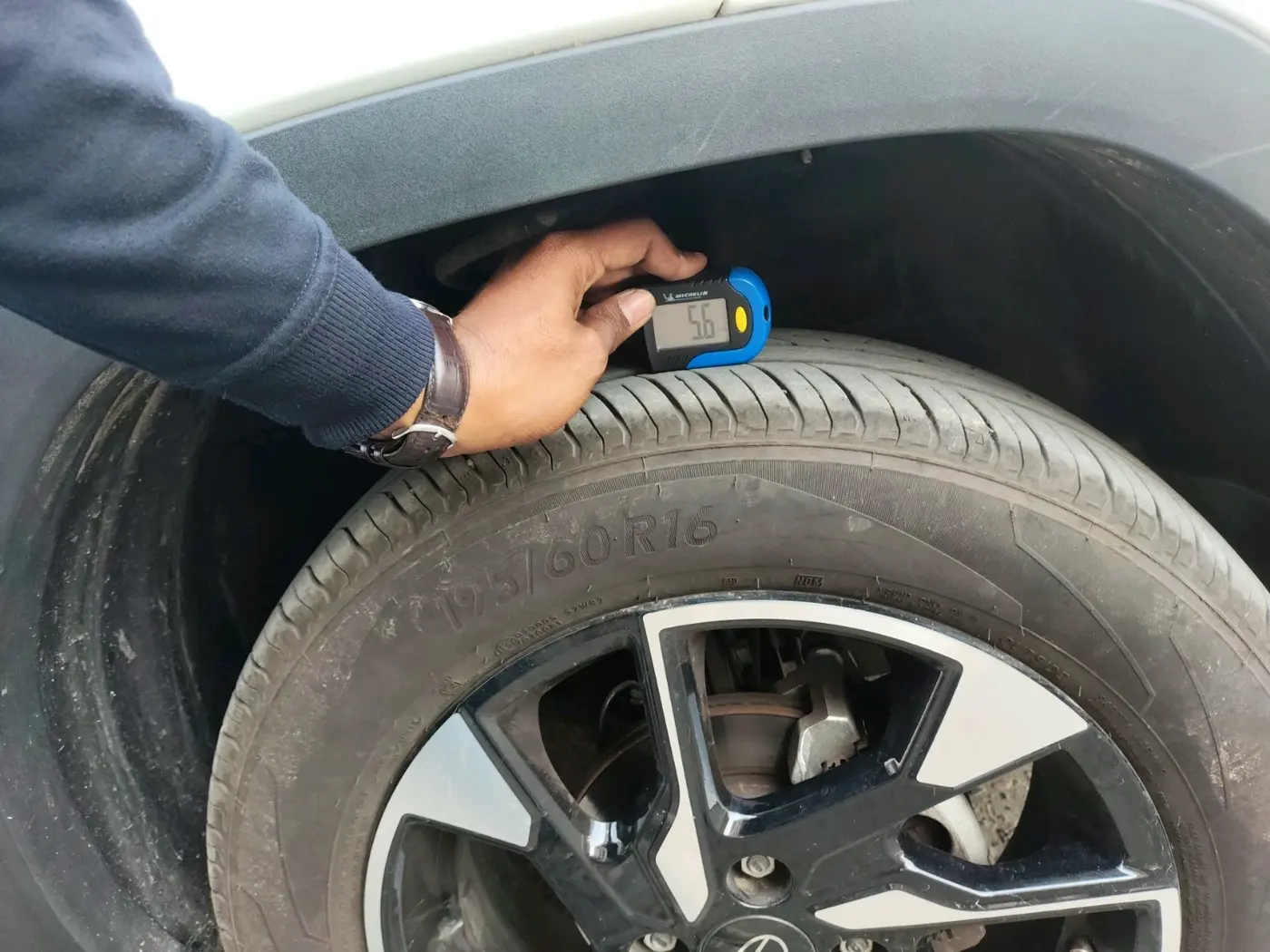 2024 Tata PUNCH Adventure Plus (S), Petrol, Manual, 4,865 km, tyre