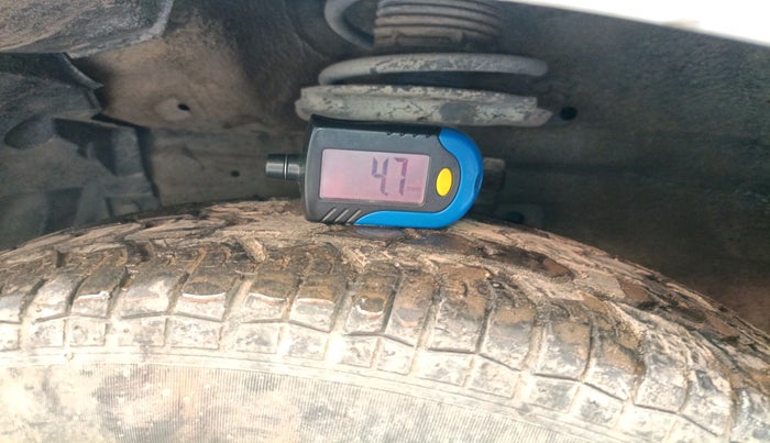 2014 Maruti Swift VXI, Petrol, Manual, 25,882 km, tyre