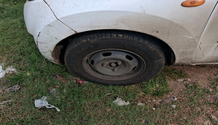 2016 Datsun Redi Go T (O), Petrol, Manual, 1,15,381 km, tyre