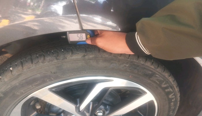 2022 Hyundai GRAND I10 NIOS ASTA AMT 1.2 KAPPA VTVT, Petrol, Automatic, 12,905 km, tyre