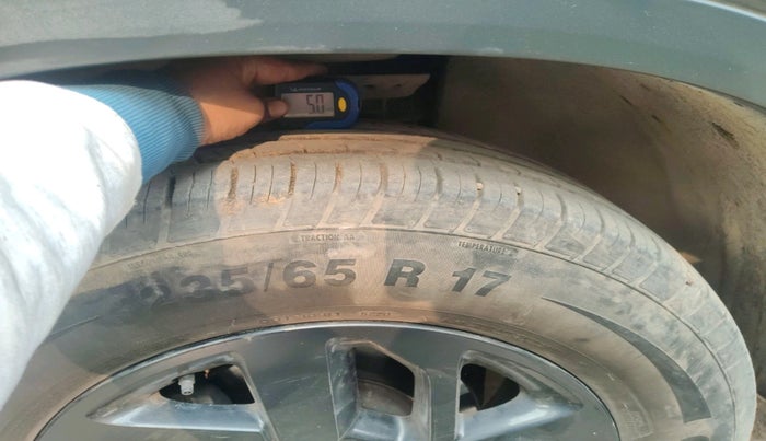 2021 Tata Harrier XZA PLUS CAMO EDITION, Diesel, Automatic, 54,407 km, tyre