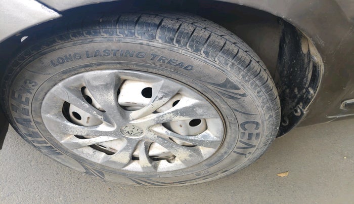 2020 Maruti Swift LXI, Petrol, Manual, 96,372 km, tyre