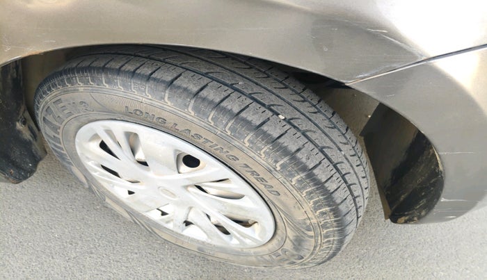 2020 Maruti Swift LXI, Petrol, Manual, 96,372 km, tyre