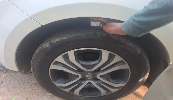 2022 Tata TIGOR XZ PLUS CNG, Petrol, Manual, 15,852 km, tyre