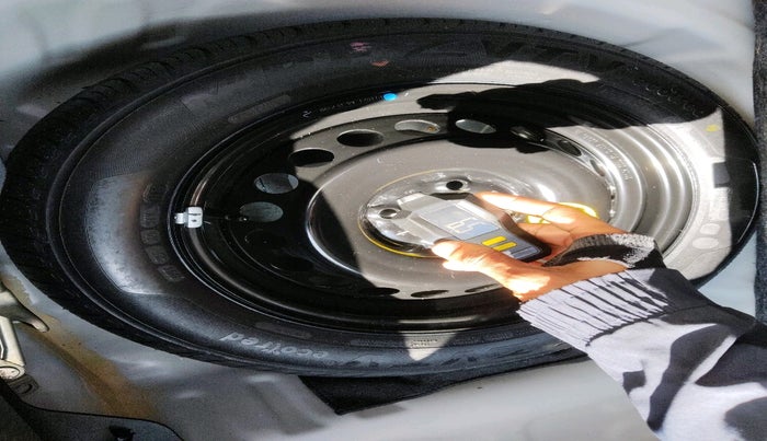 2021 Maruti Baleno ZETA PETROL 1.2, Petrol, Manual, 16,170 km, tyre