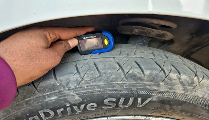 2011 Volkswagen Jetta HIGHLINE TDI AT, Diesel, Automatic, 1,14,754 km, tyre