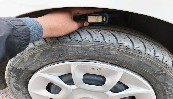 2019 Maruti IGNIS DELTA 1.2, Petrol, Manual, 59,923 km, tyre