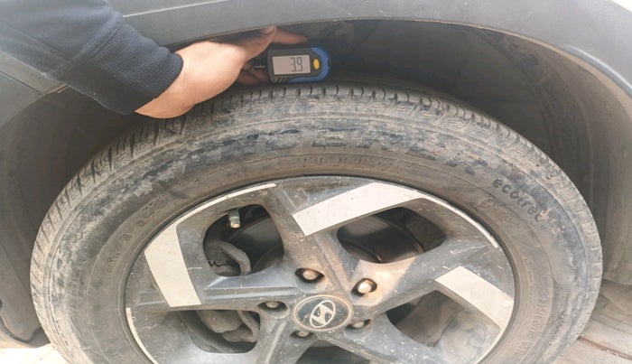 2019 Hyundai VENUE SX 1.0 TURBO, Petrol, Manual, 70,327 km, tyre