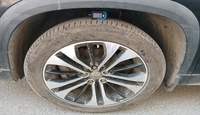 2021 MG HECTOR PLUS SHARP 1.5 PETROL TURBO HYBRID MT 6-STR, Petrol, Manual, 64,007 km, tyre