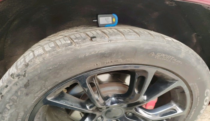 2020 Jeep GRAND CHEROKEE SRT 6.4 V8, Petrol, Automatic, 28,227 km, tyre