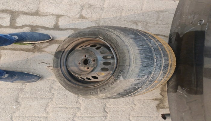 2016 Honda Amaze 1.2L I-VTEC S, Petrol, Manual, 56,064 km, tyre