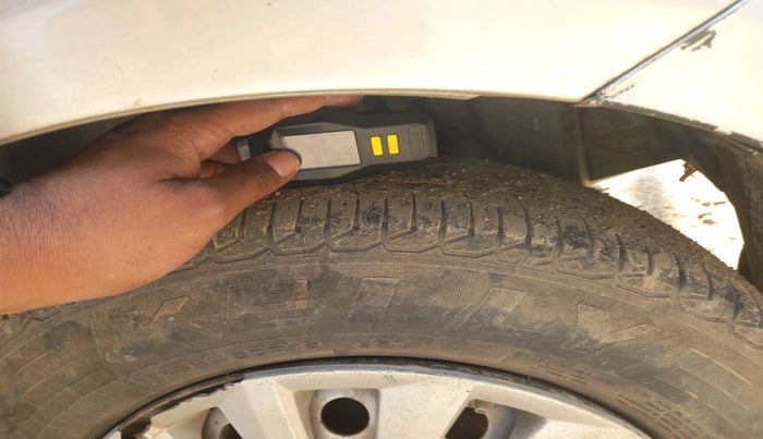 2013 Maruti Swift LXI, Petrol, Manual, 87,270 km, tyre