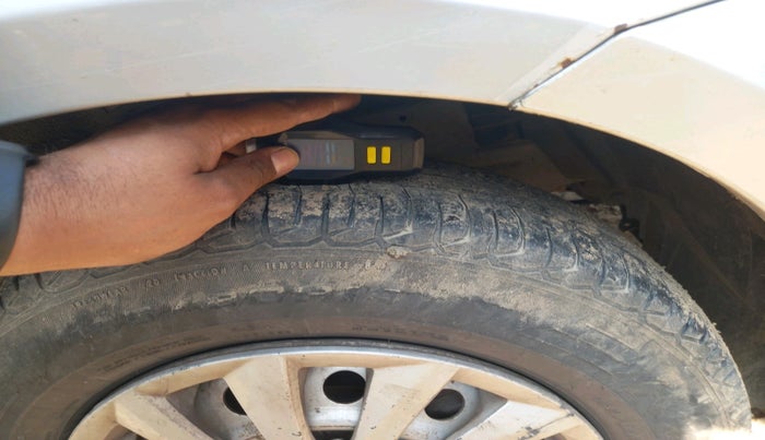 2013 Maruti Swift LXI, Petrol, Manual, 87,270 km, tyre