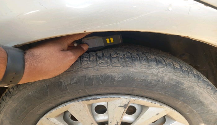 2013 Maruti Swift LXI, Petrol, Manual, 87,270 km, tyre