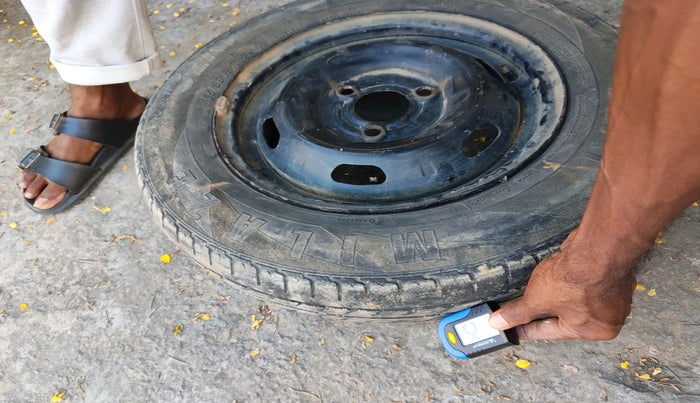 2016 Renault Kwid RXT 0.8, Petrol, Manual, 79,784 km, tyre