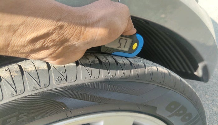 2013 Hyundai i20 SPORTZ 1.2, Petrol, Manual, 78,142 km, tyre