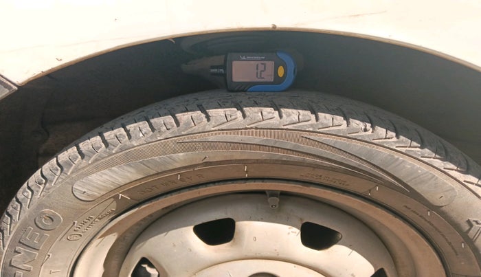 2010 Hyundai Santro Xing GL, Petrol, Manual, 37,047 km, tyre