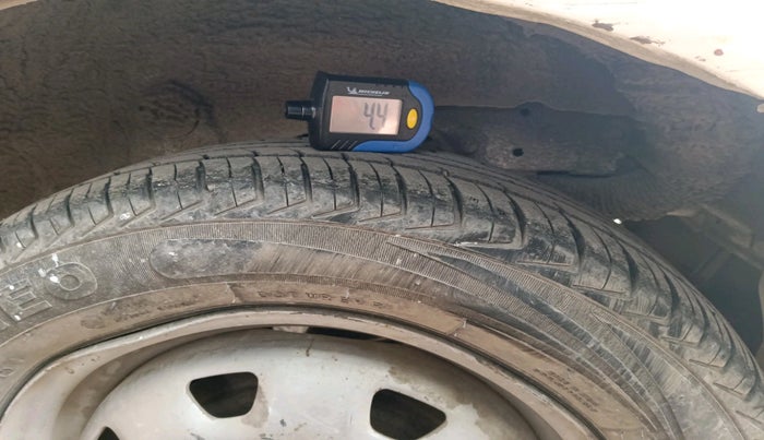 2010 Hyundai Santro Xing GL, Petrol, Manual, 37,047 km, tyre