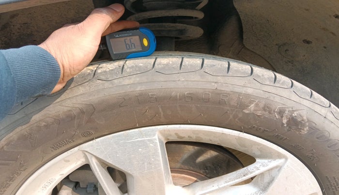 2021 MG HECTOR PLUS SUPER 1.5 PETROL TURBO HYBRID MT 7-STR, Petrol, Manual, 44,743 km, tyre