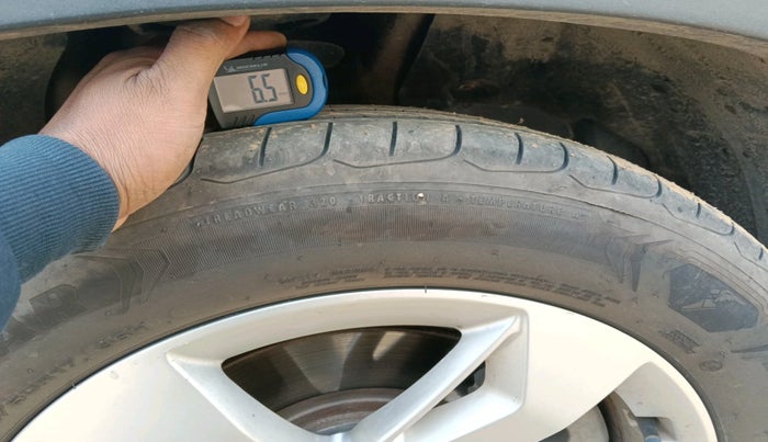 2021 MG HECTOR PLUS SUPER 1.5 PETROL TURBO HYBRID MT 7-STR, Petrol, Manual, 44,743 km, tyre