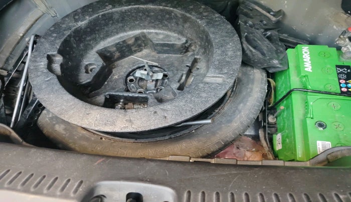 2011 Jaguar XF 3.0 DIESEL, Diesel, Automatic, 82,219 km, tyre