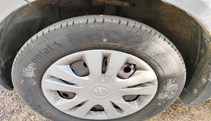 2014 Maruti Swift Dzire VXI, Petrol, Manual, 1,07,982 km, tyre