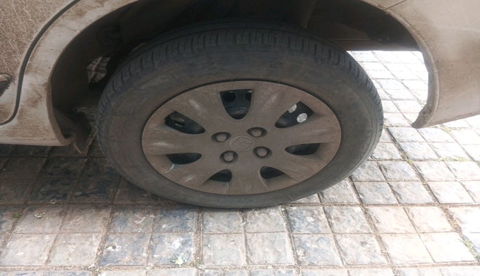 2014 Honda Amaze 1.2L I-VTEC E, Petrol, Manual, 95,387 km, tyre