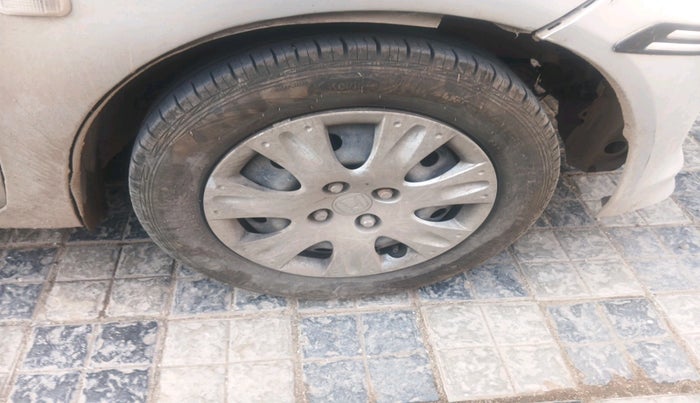 2014 Honda Amaze 1.2L I-VTEC E, Petrol, Manual, 95,387 km, tyre