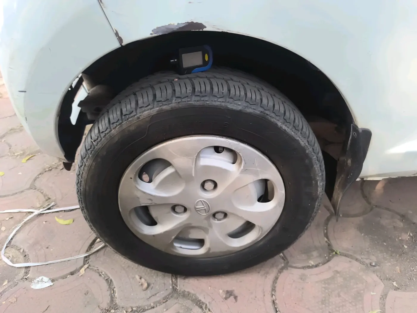 2014 Tata Nano TWIST XT, Petrol, Manual, 88,420 km, tyre