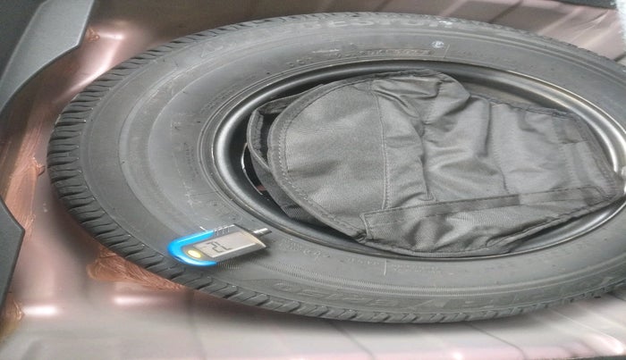 2022 Tata ALTROZ XZ PLUS PETROL, Petrol, Manual, 19,867 km, tyre