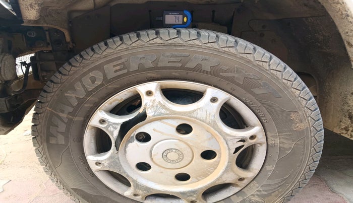 2020 Mahindra Bolero B6 (O), Diesel, Manual, 1,30,992 km, tyre