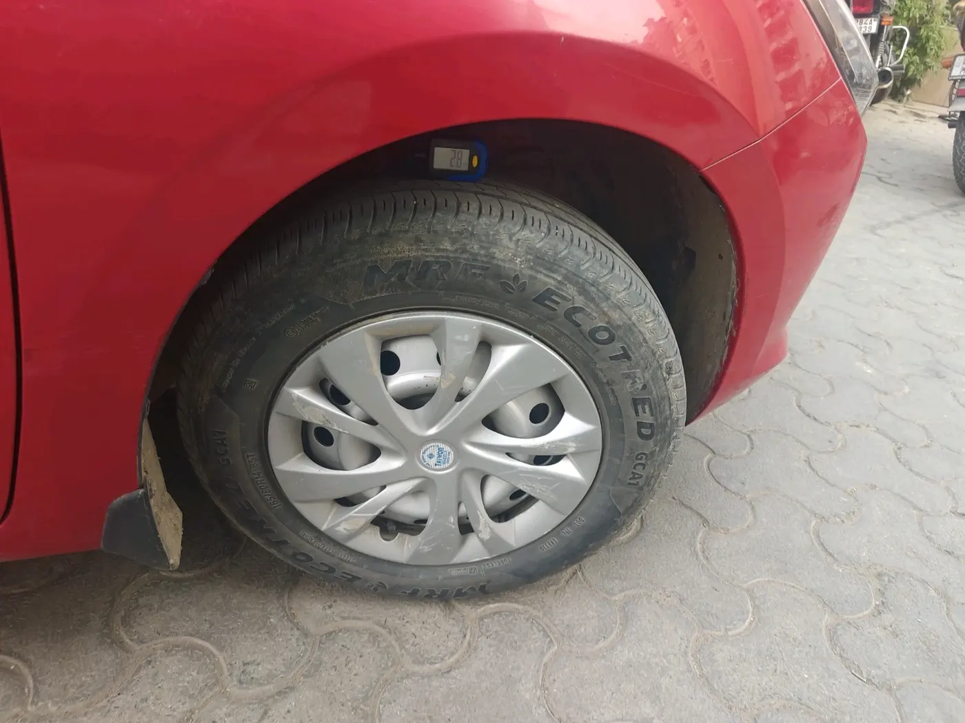 2024 Maruti Swift LXi, Petrol, Manual, 38,031 km, tyre