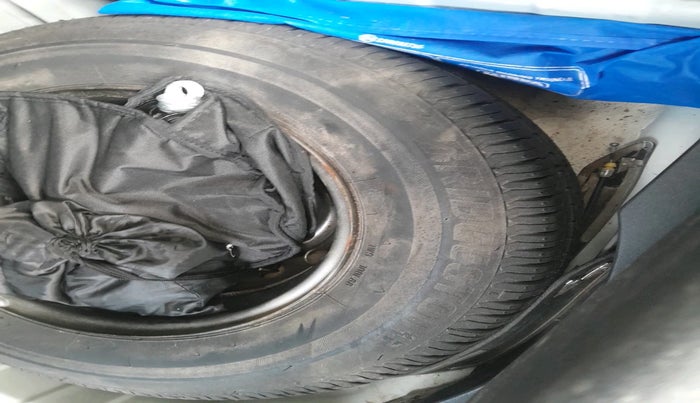 2023 Tata ALTROZ XM PLUS SUNROOF, Petrol, Manual, 38,599 km, tyre