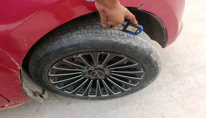 2014 Datsun Go T, Petrol, Manual, 77,888 km, tyre