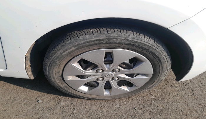 2018 Hyundai Xcent S AT 1.2, Petrol, Automatic, 59,254 km, tyre