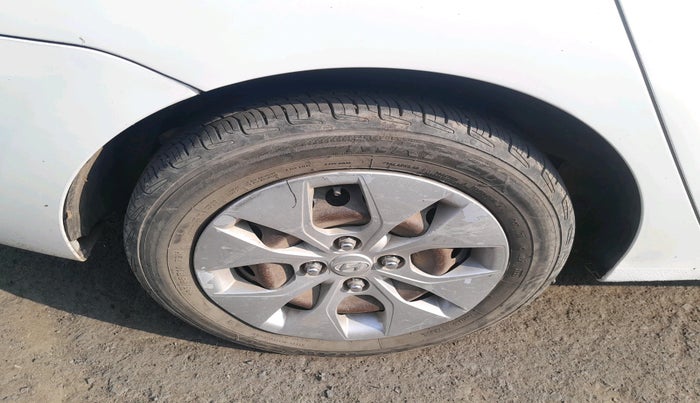 2018 Hyundai Xcent S AT 1.2, Petrol, Automatic, 59,254 km, tyre