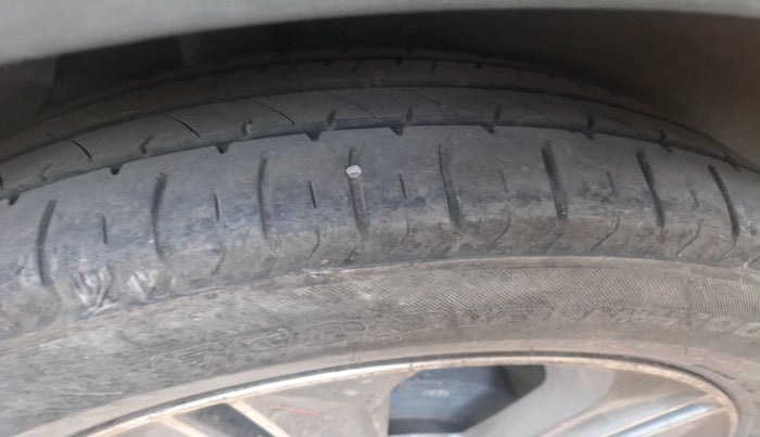 2017 Hyundai Creta SX PLUS AT 1.6 PETROL, Petrol, Automatic, 85,847 km, tyre