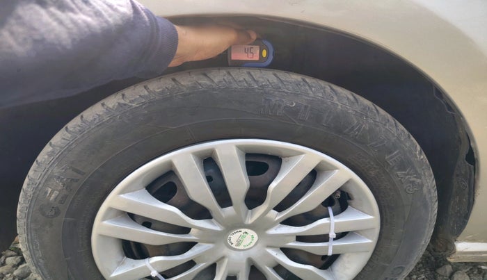 2013 Skoda Rapid AMBITION 1.6 TDI CR MT, Diesel, Manual, 73,399 km, tyre