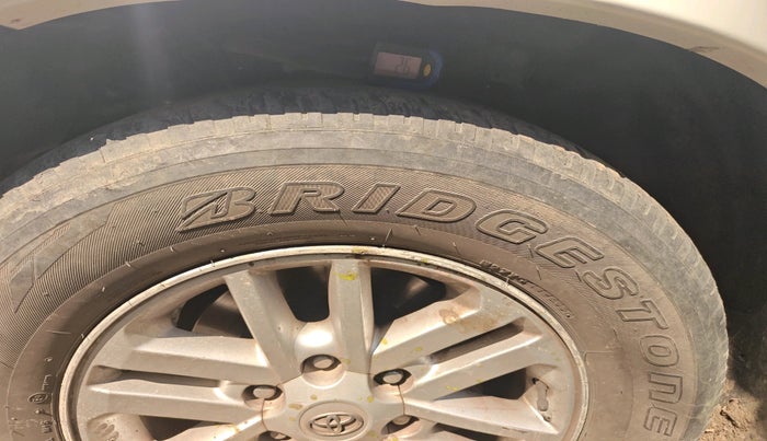 2012 Toyota Fortuner 3.0 4X4 MT, Diesel, Manual, 2,97,521 km, tyre